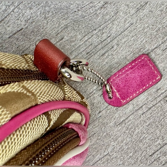 Coach Vintage Y2K Pink Suede, Signature Jacquard & Brown Leather Crossbody 7”x5” - Picture 14 of 17